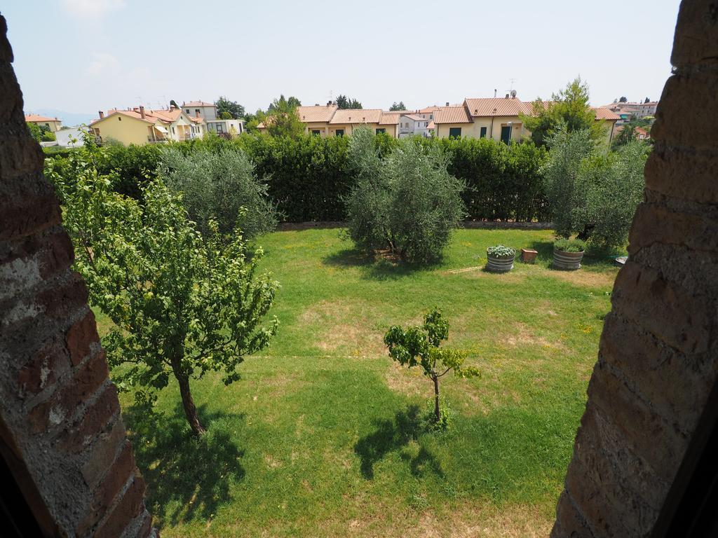 Agriturismo Piano Grande Avigliano Umbro Δωμάτιο φωτογραφία