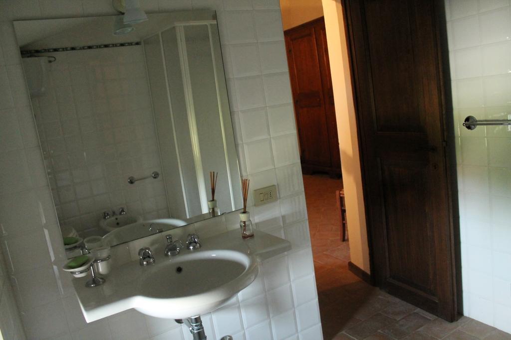 Agriturismo Piano Grande Avigliano Umbro Δωμάτιο φωτογραφία